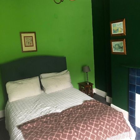 The Victorian House Bed & Breakfast Bridport Bagian luar foto