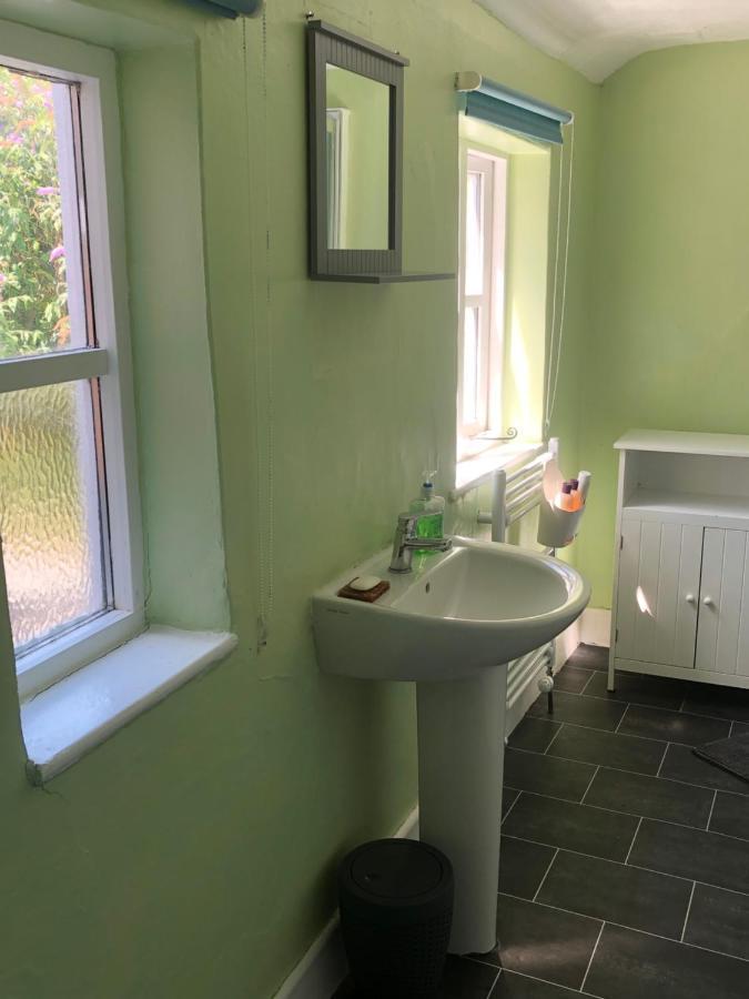 The Victorian House Bed & Breakfast Bridport Bagian luar foto